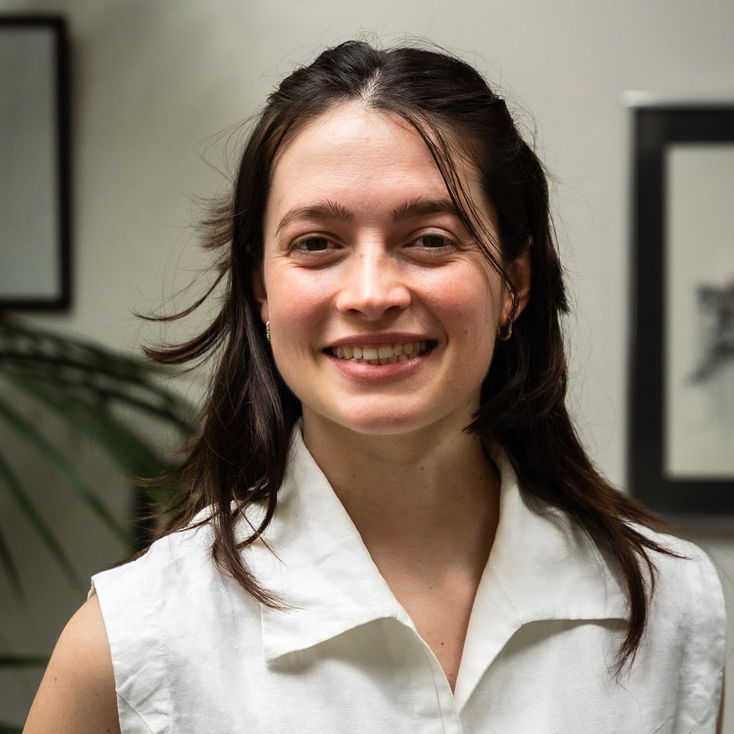 Edith A. Pereira, massage and body specialist at Erothots