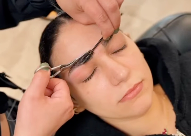 Lashes after a lift treatment at the Erothots beauty salon