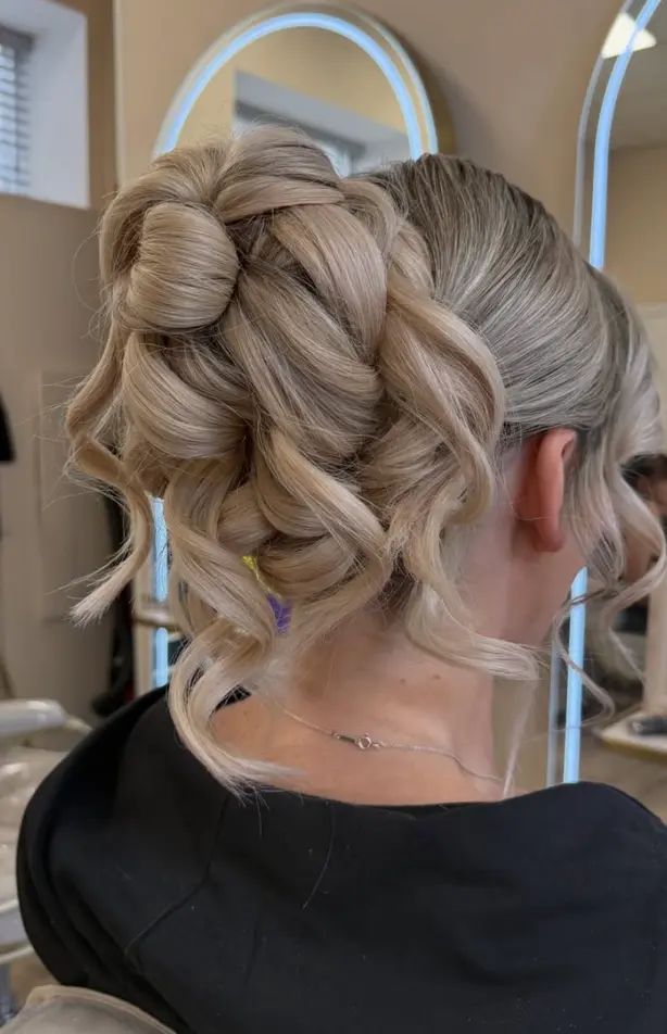 Veil placement being tested during a bridal hair trial at Erothots