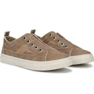 Women’s Hangout Slip On Sneaker